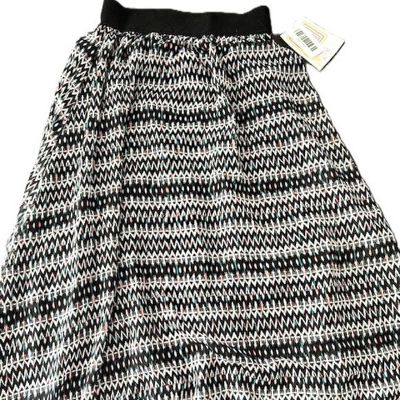 LuLaRoe Lola A-line Skirt XXS Elastic Waist Zig Zag Bohemian Hippie - Picture 1 of 5